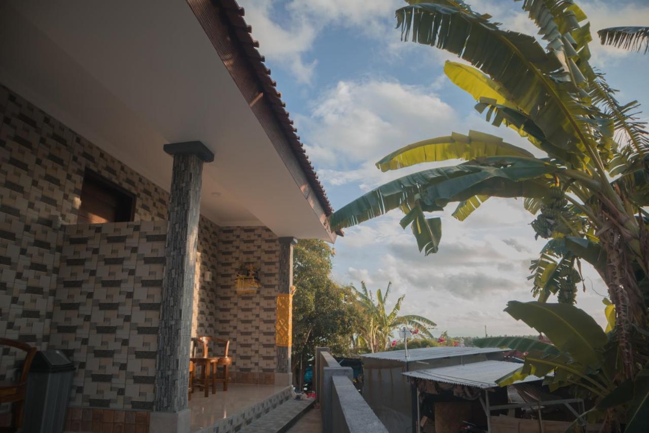 Prasi Sunrise Homestay Toyapakeh ภายนอก รูปภาพ
