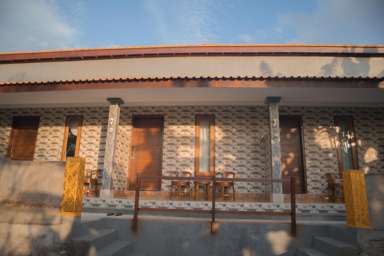 Prasi Sunrise Homestay Toyapakeh ภายนอก รูปภาพ